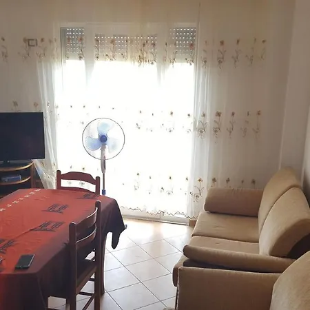 Apartament Me Qera * Golem (Tirana)