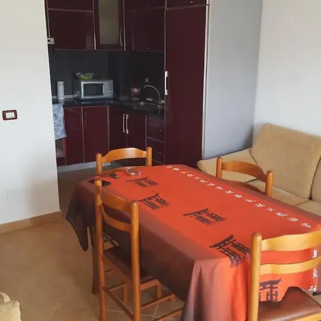 Apartment Apartament Me Qera *